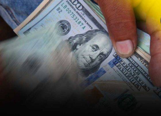 Unión Económica Euroasiática planea renunciar al dólar